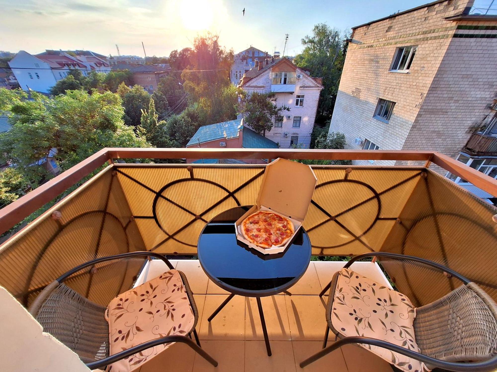 Найбільше Ліжко У Полтаві Мережа Alex Apartments Цілодобово Безконтактне Заселення Połtawa Zewnętrze zdjęcie