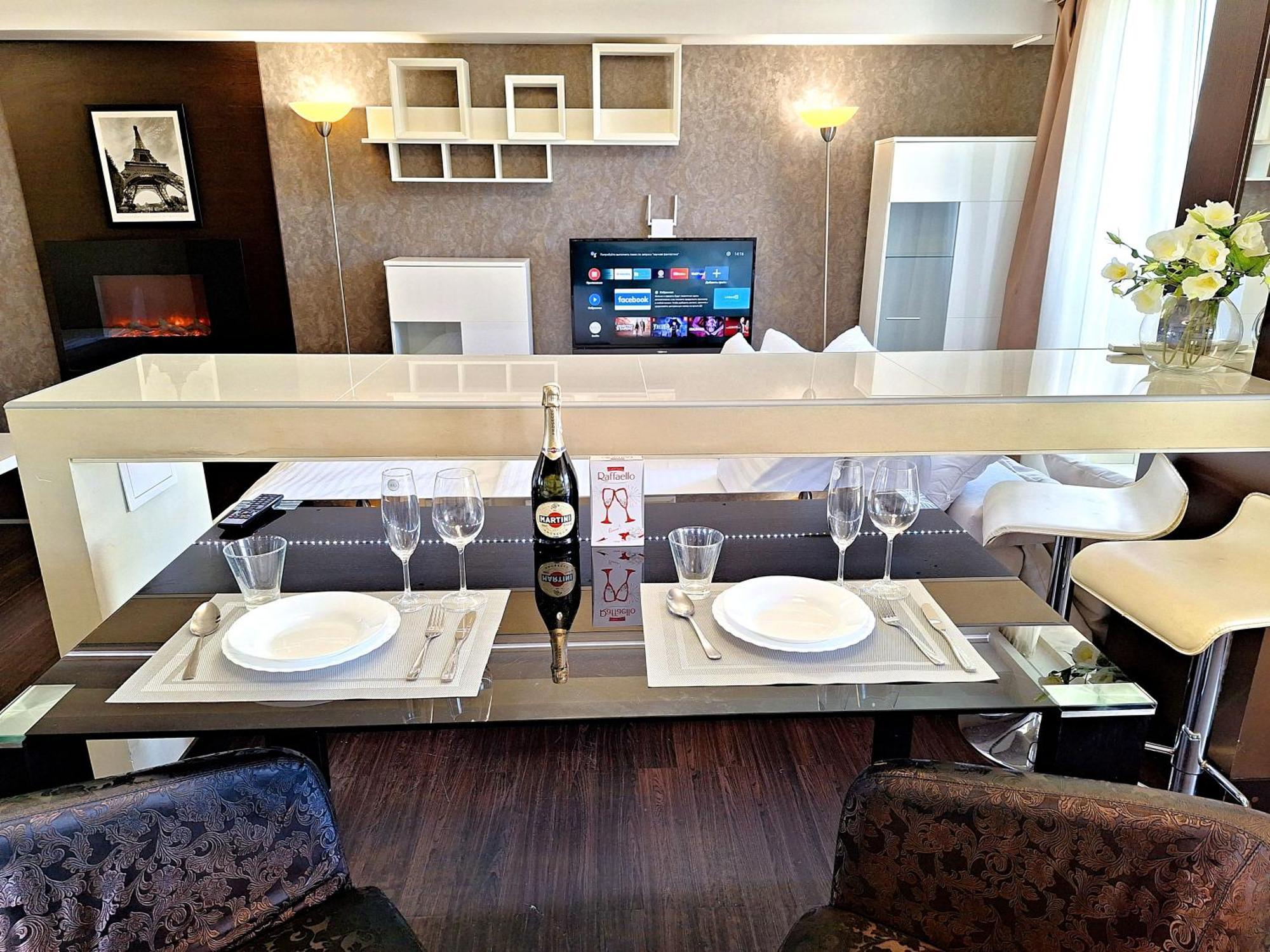 Найбільше Ліжко У Полтаві Мережа Alex Apartments Цілодобово Безконтактне Заселення Połtawa Zewnętrze zdjęcie